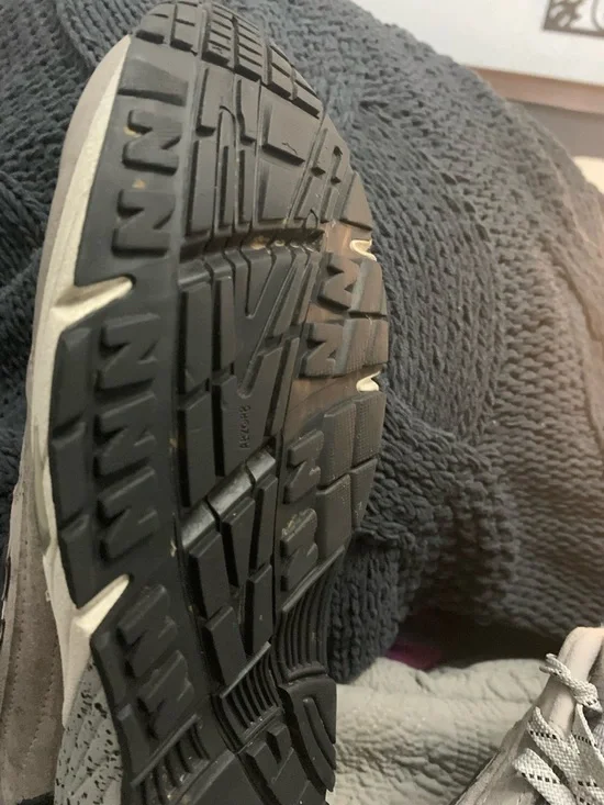 New Balance 991 Light Gray & White Athletic Sneakers - Picture 4 of 10